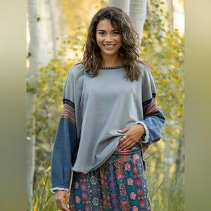 Natural Life Knit Trim Sweatshirt NWT , sz: S/ M